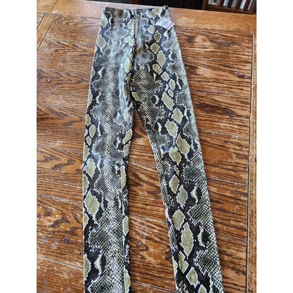 NWT Commando Control Faux Animal Snake Print Leggings sz XS - Picture 1 of 2